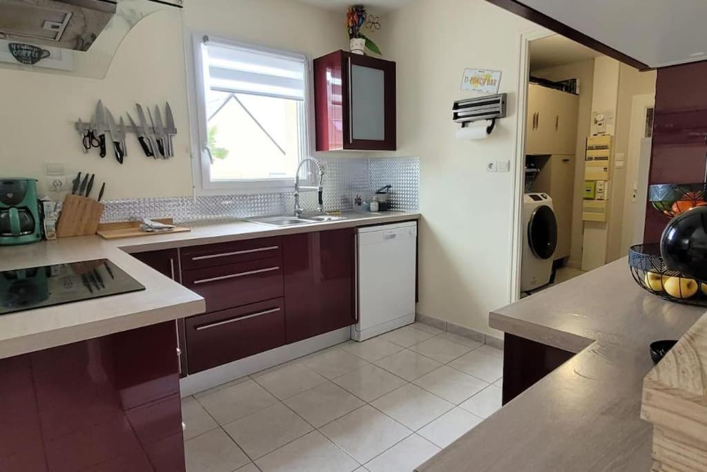 Maison 4 Chambres Pour 8 Personnes Dol-de-Bretagne Ngoại thất bức ảnh